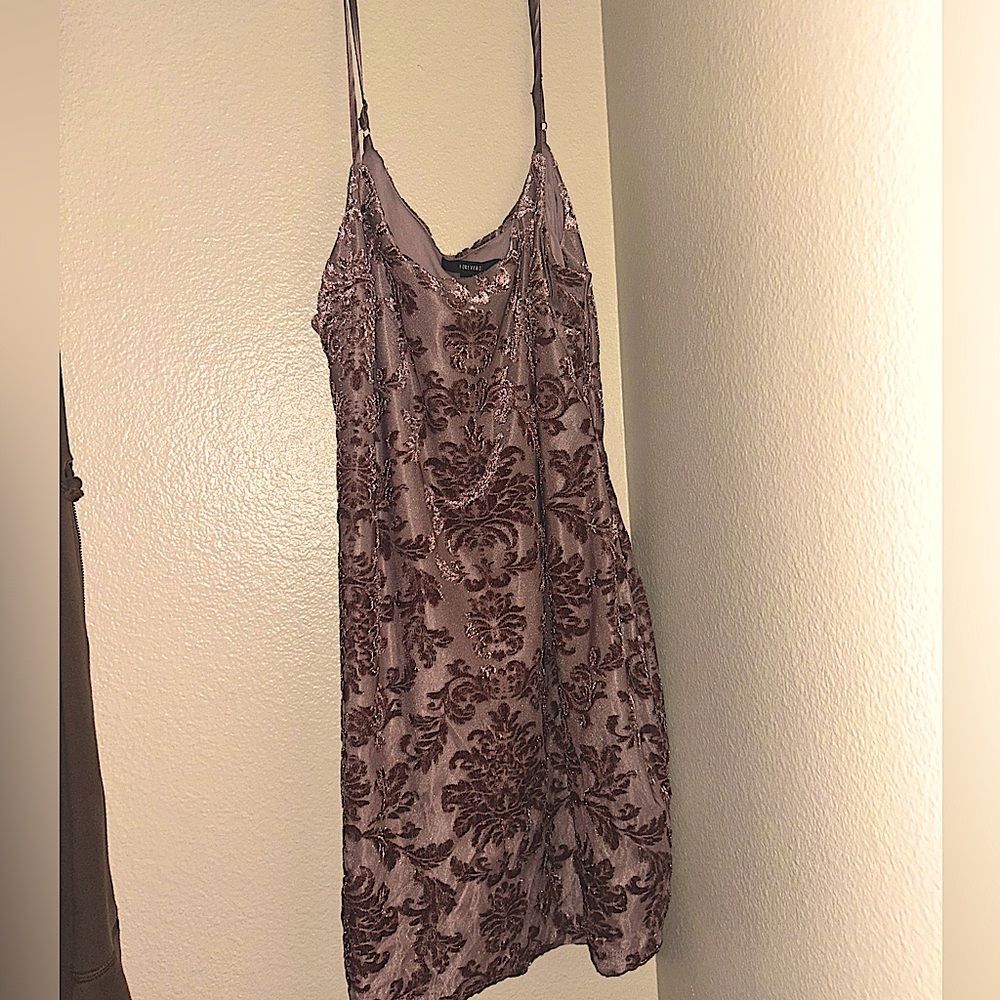 Forever 21 floral crushed velvet mini dress